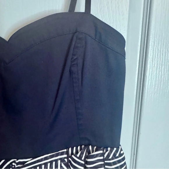 H&M Navy Blue Striped Empire Waist Sleeveless Strap Ruffle Geo Mini Dress Sz  12 - Picture 5 of 12